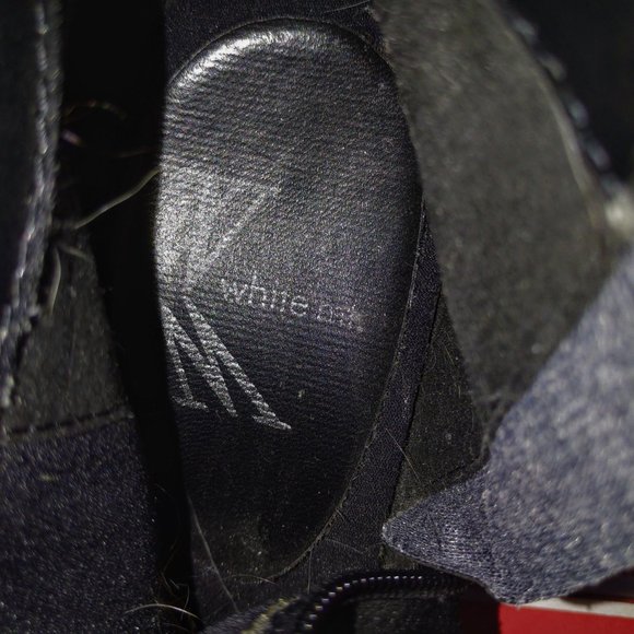 White Mountain "Diamond" Booties - Picture 7 of 8